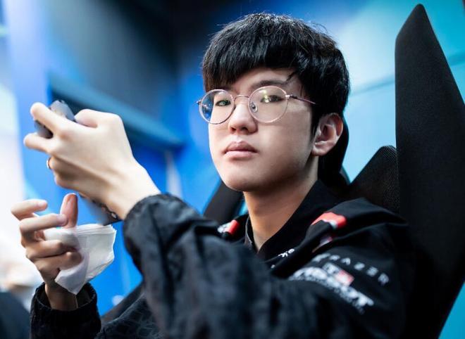 第一时间站 第一时间站